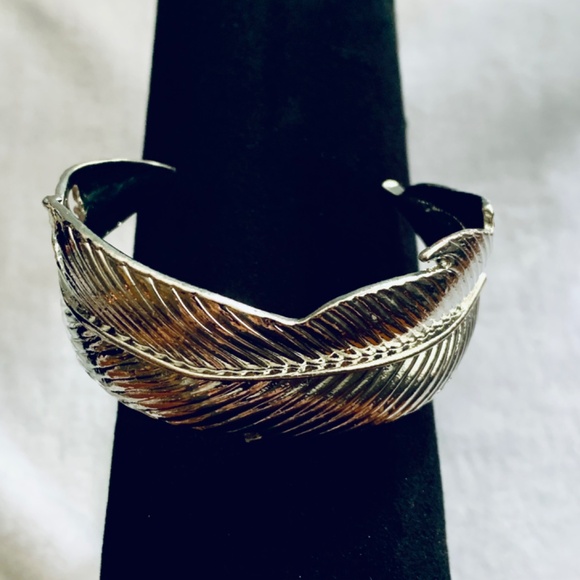 Silver tone cuff bracelet - Picture 2 of 4